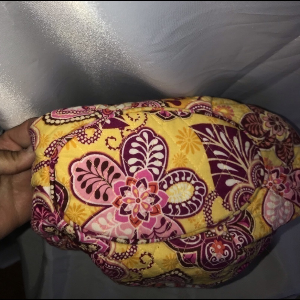 🌻Retired Vera Bradly Bali Gold shoulder bag - Picture 5 of 5